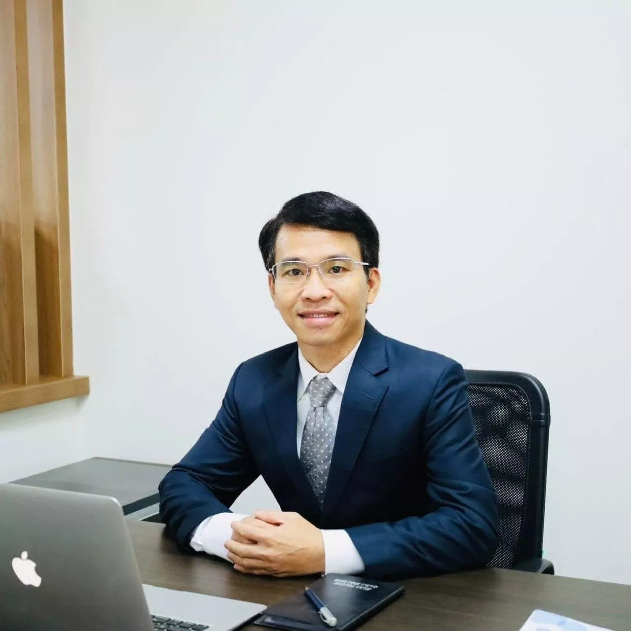 MR TRẦN LỢI